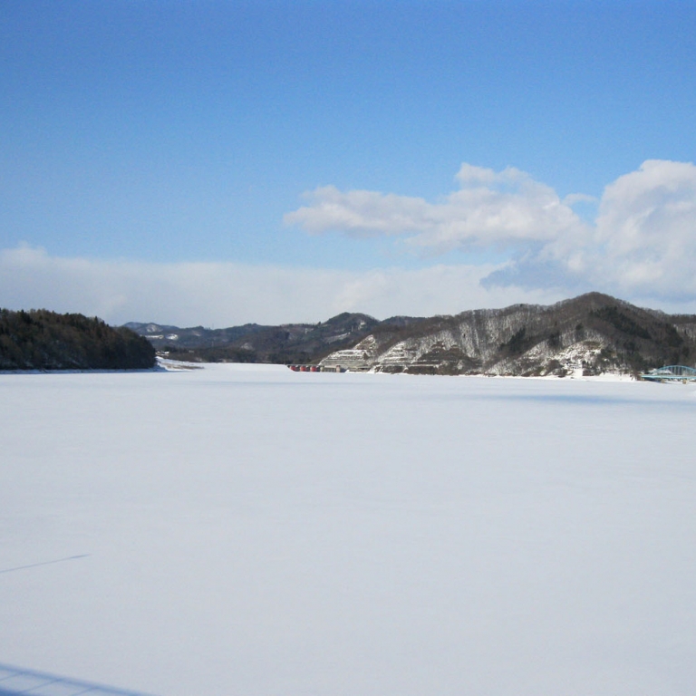 Замерзшее озеро; Иватэ