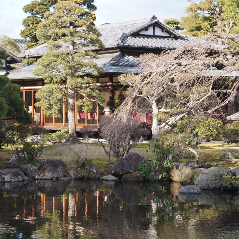 Богатый дом с садом; Сидзуока