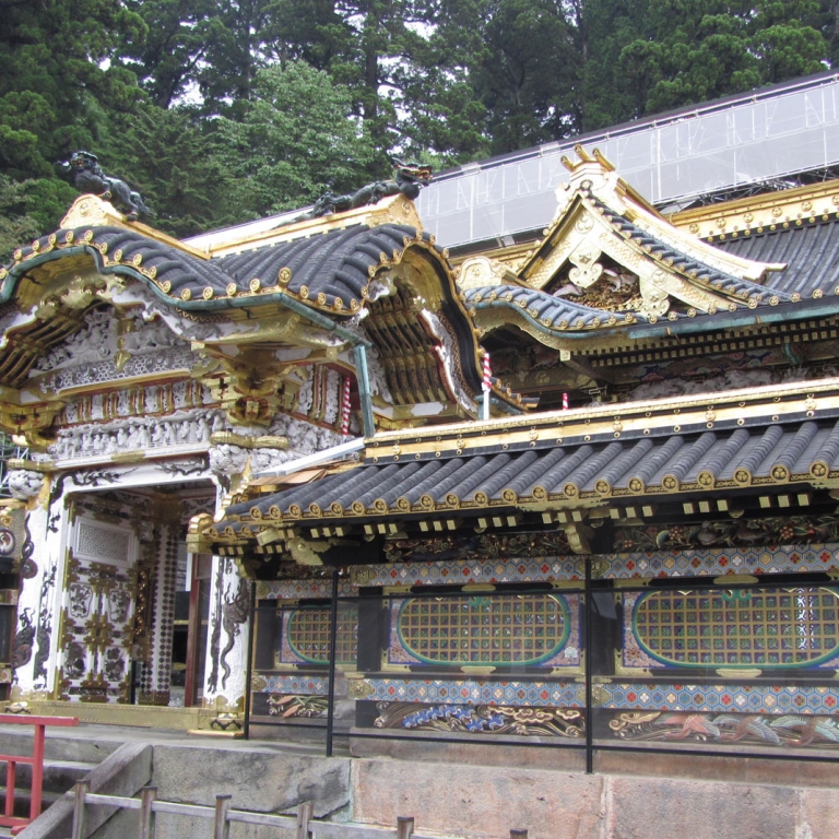 Одно из строений храма Никко Тосёгу; Тотиги